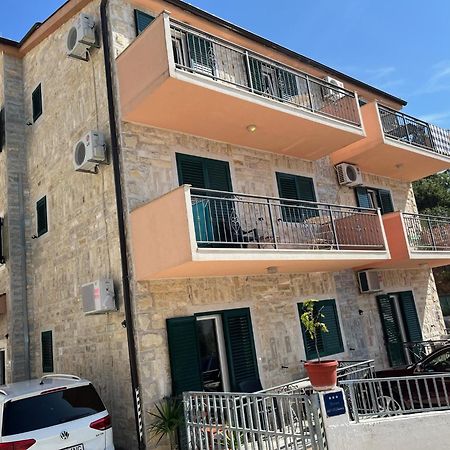 Villa Borzic Omis Exterior photo