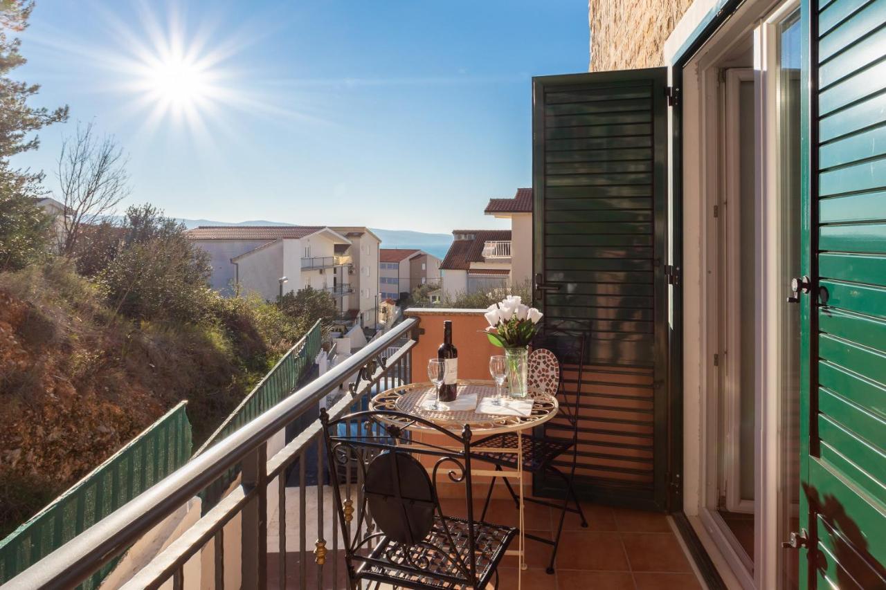 Villa Borzic Omis Exterior photo