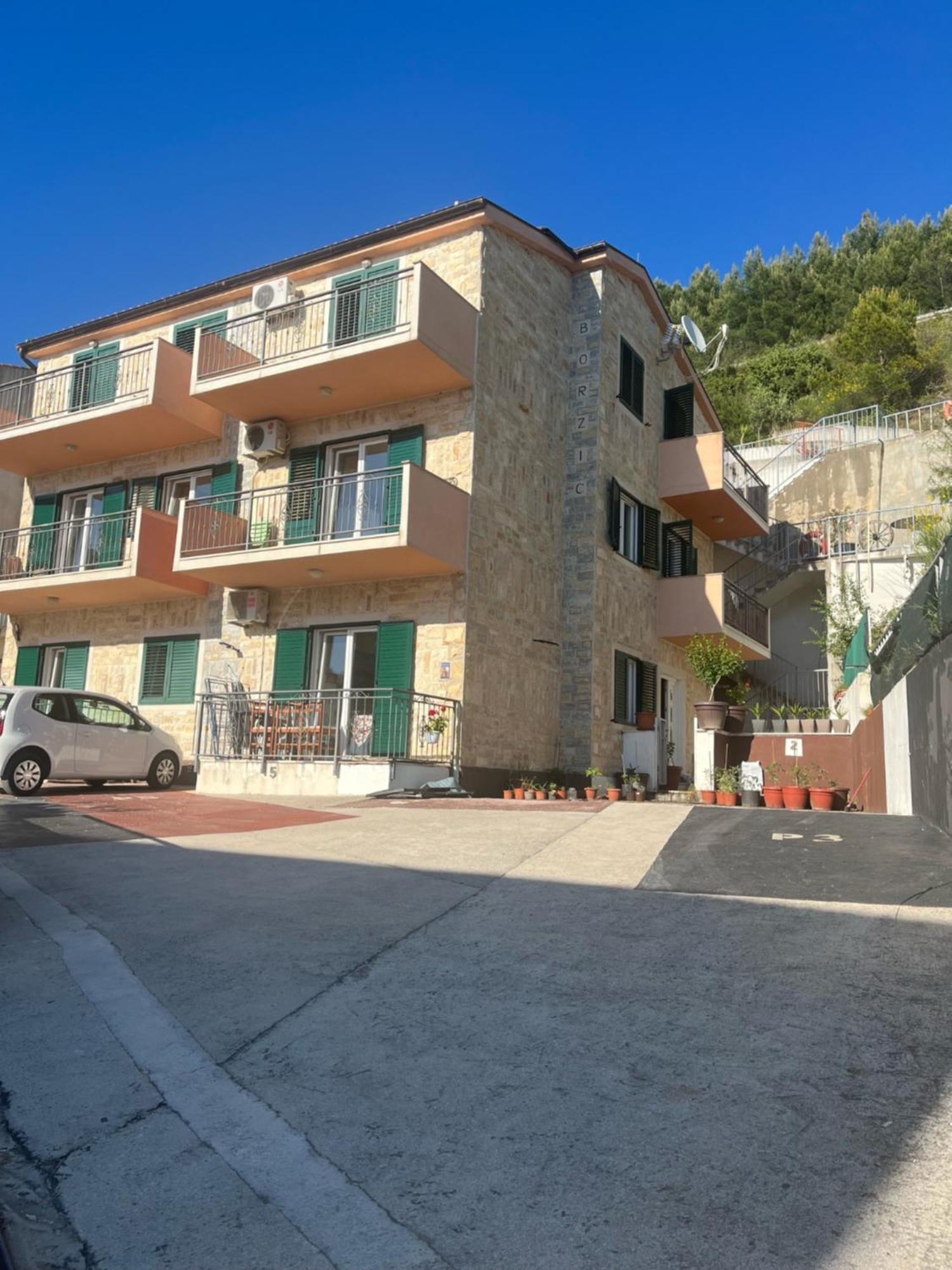 Villa Borzic Omis Exterior photo